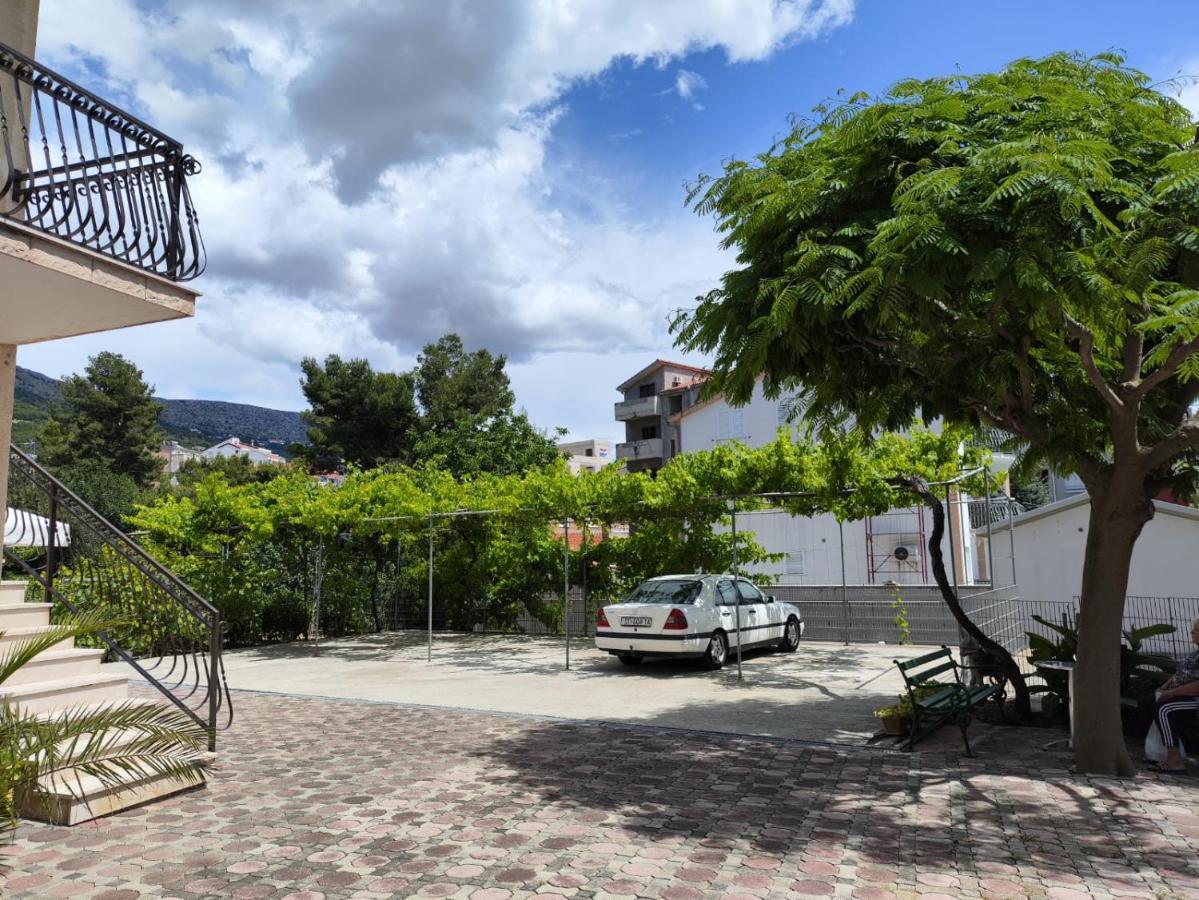 Villa Niko Podstrana Exterior photo